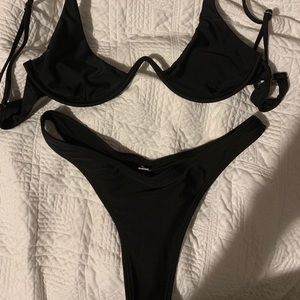 Black bikini